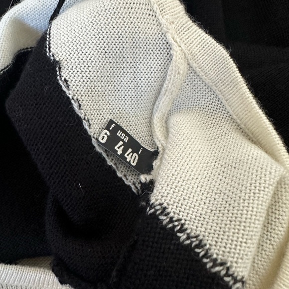 Love Moschino Sweater Dress 4 - Picture 7 of 7